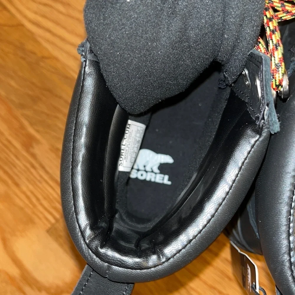 NWT Sorel Slimpack lll Waterproof Hiker Boot Black size 7